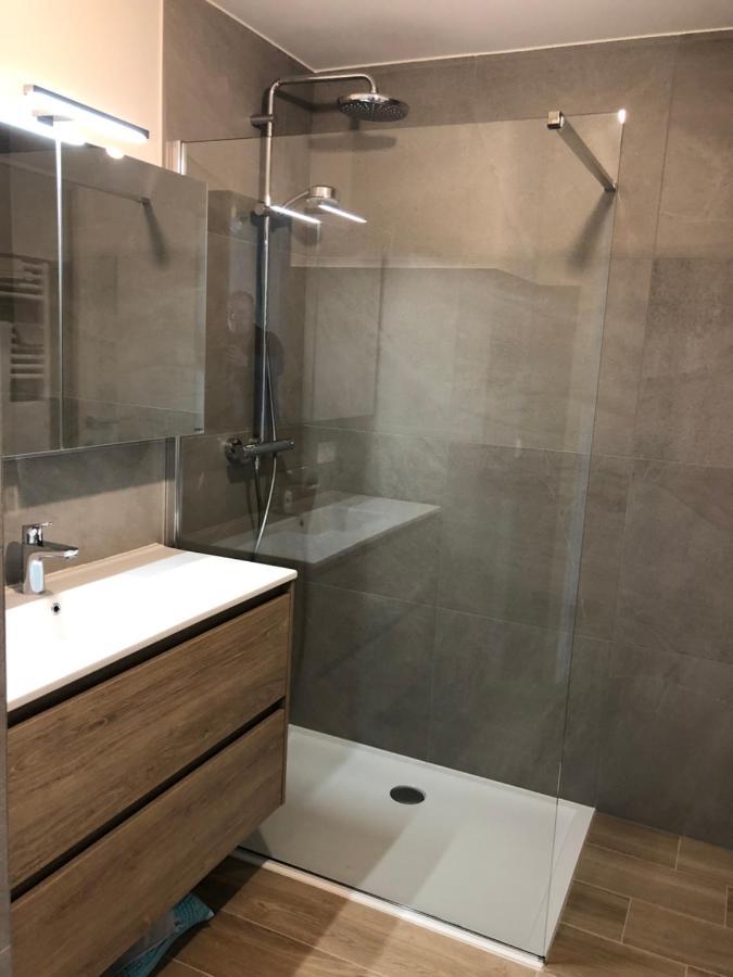 Falcon Beach Appartment 0401 Де Пане Екстериор снимка